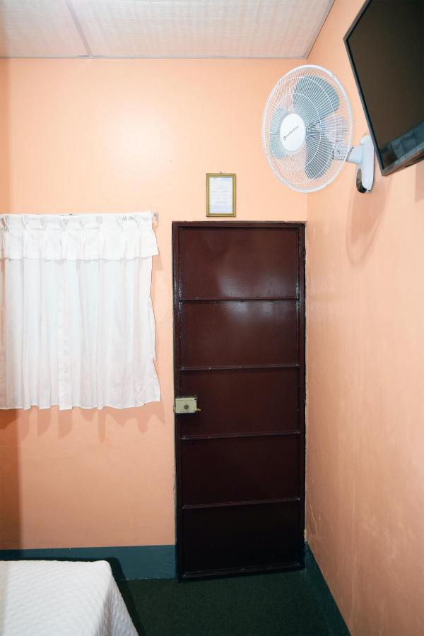 Hotel Fuentes Guatemala City Bagian luar foto
