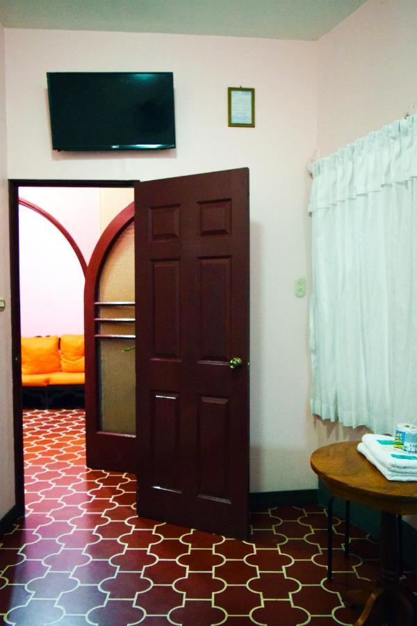 Hotel Fuentes Guatemala City Bagian luar foto